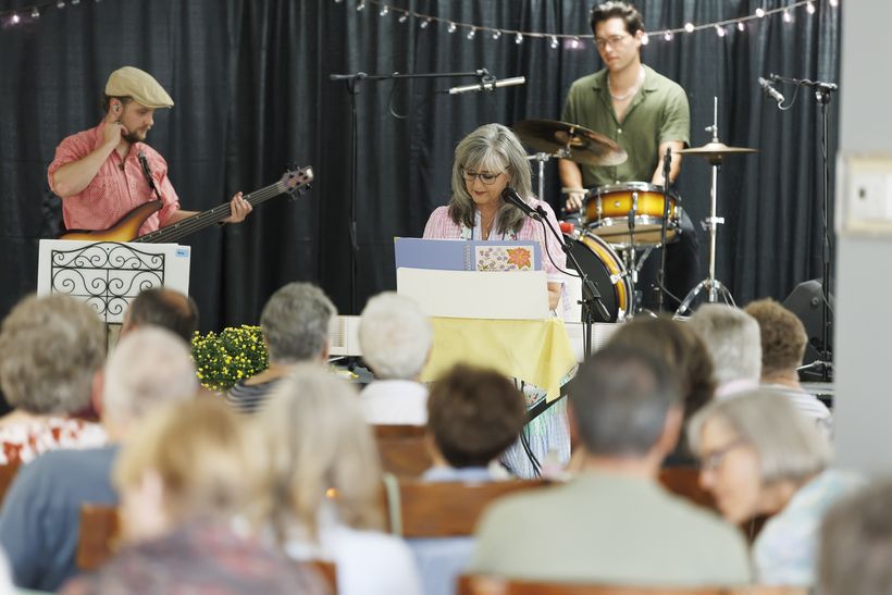 Apron Concert photo 5