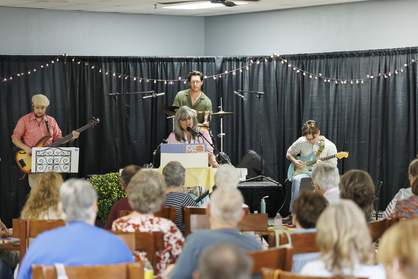 Apron Concert photo 6