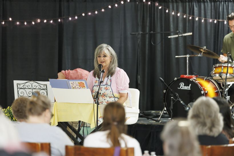 Apron Concert photo 9