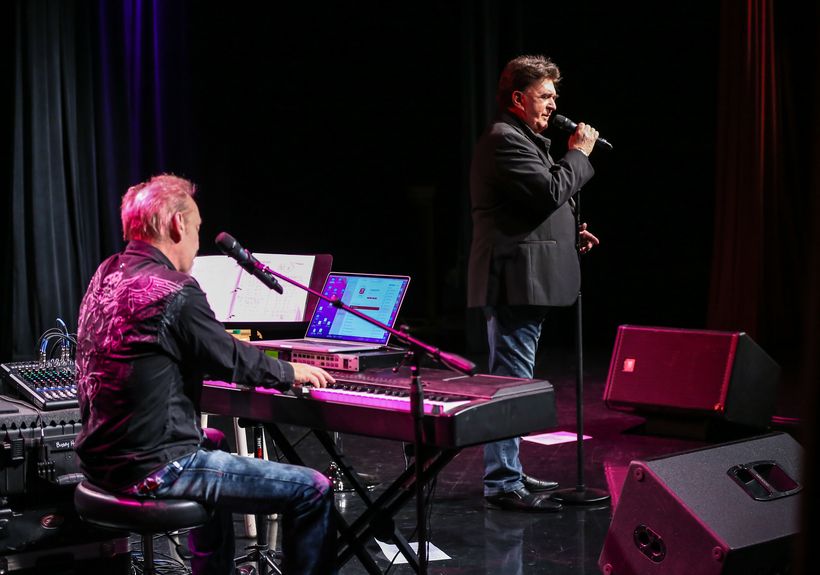T.G. Sheppard photo 2